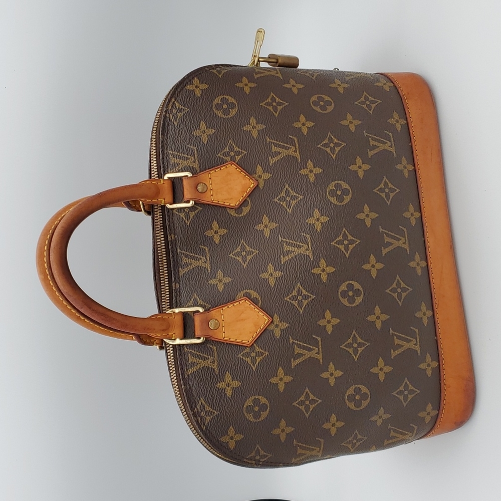 Louis Vuitton Alma PM